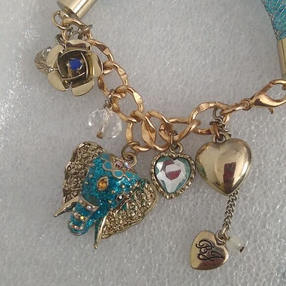 Betsey Johnson Elephant Bracelet - Picture 3 of 3